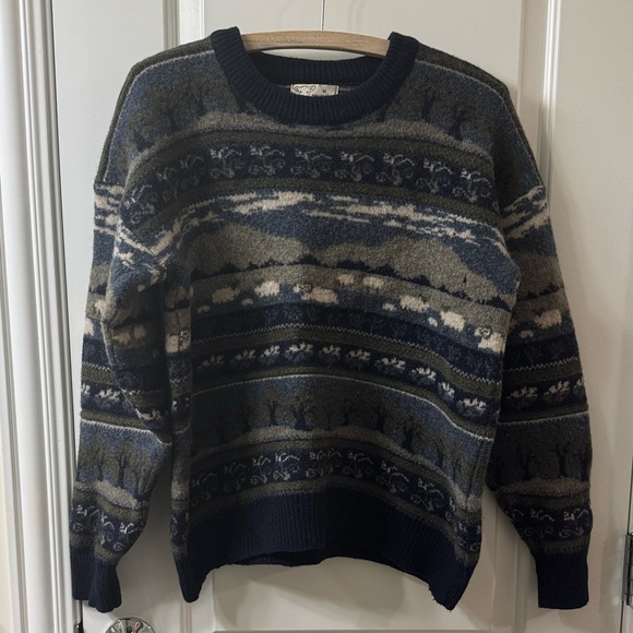 Vintage Woolly Jumpers Navy Blue Green Lamb Tree Patterned Wool Sweater Size M - Picture 10 of 10